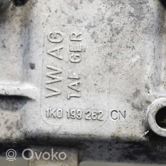 Skoda Octavia Mk2 (1Z) Moottorin kiinnikekorvake 