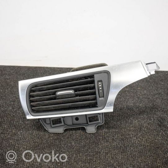 Audi A7 S7 4G Lango oro grotelės 4G2820902