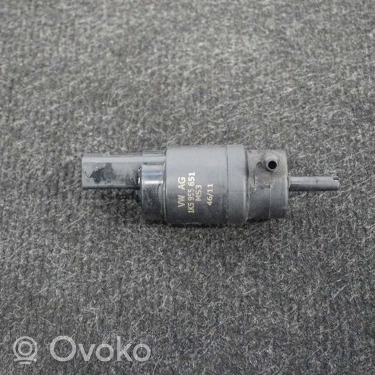 Volkswagen PASSAT CC Windscreen/windshield washer pump 1K5955651