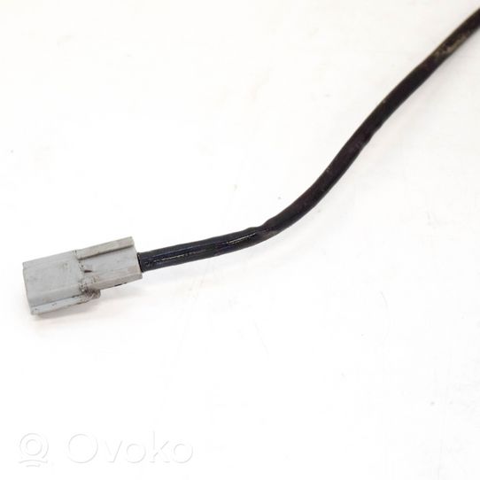 Nissan Qashqai Czujnik temperatury oleju 226401632R