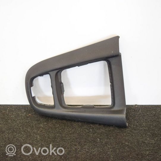 Opel Zafira C Rivestimento in plastica cornice della leva del cambio 13293509