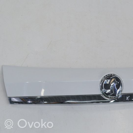 Opel Mokka X Éclairage de plaque d'immatriculation 95093281