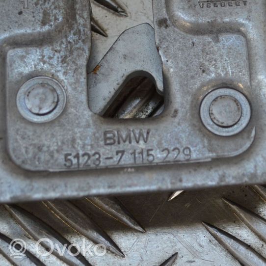 BMW X1 E84 Zamek pokrywy przedniej / maski silnika 7115229