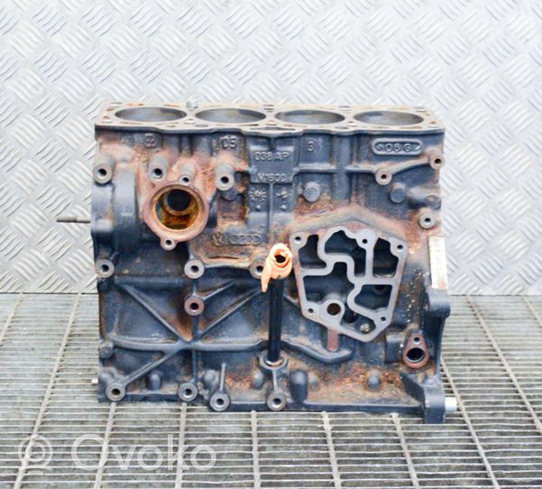 Audi A4 S4 B7 8E 8H Blocco motore 038100104PX