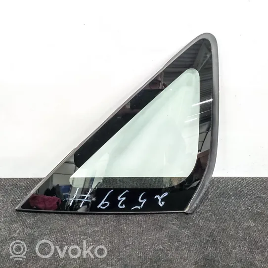 Toyota Prius (NHW20) Rear side window/glass A000751