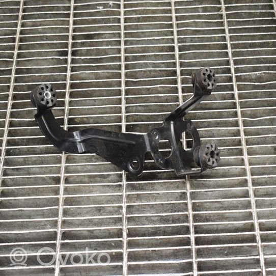 BMW 4 F32 F33 Supporto pompa ABS 6798904