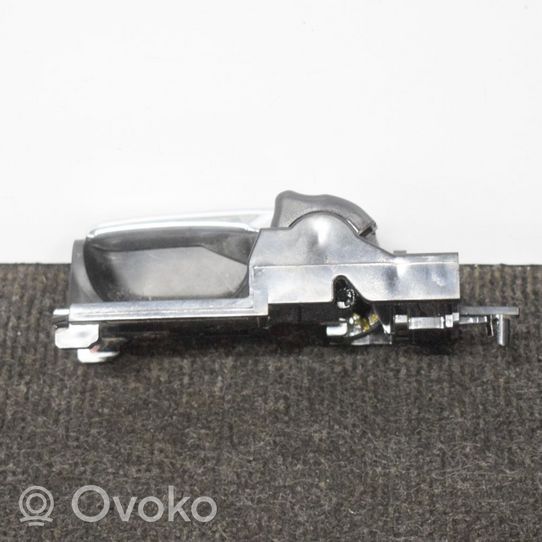 Toyota Hilux (AN10, AN20, AN30) Priekinė atidarymo rankenėlė vidinė 
