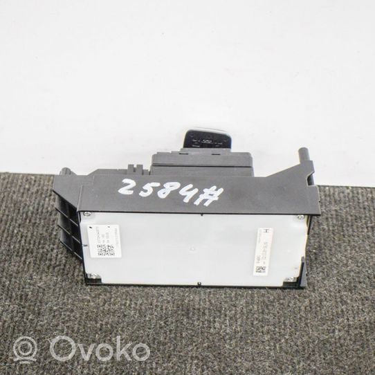 Lexus RX 330 - 350 - 400H Console centrale, commande de multimédia l'unité principale 2372400570