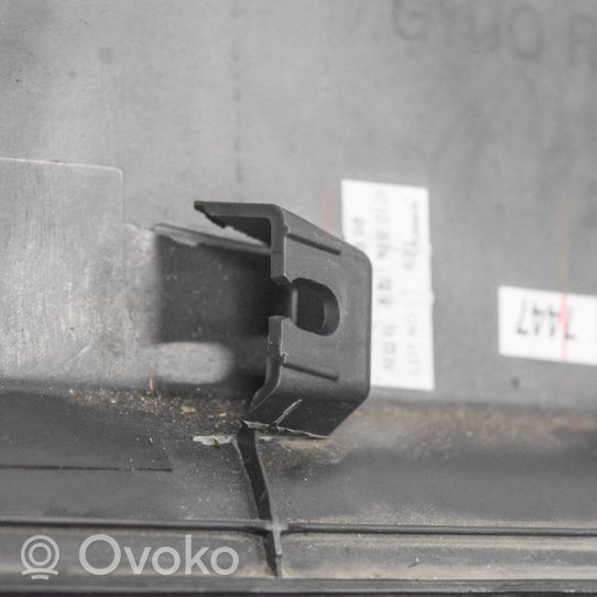 Opel Mokka X Listwa drzwi tylnych 95157446