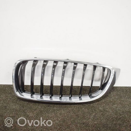 BMW 4 F32 F33 Grille inférieure de pare-chocs avant 7294817