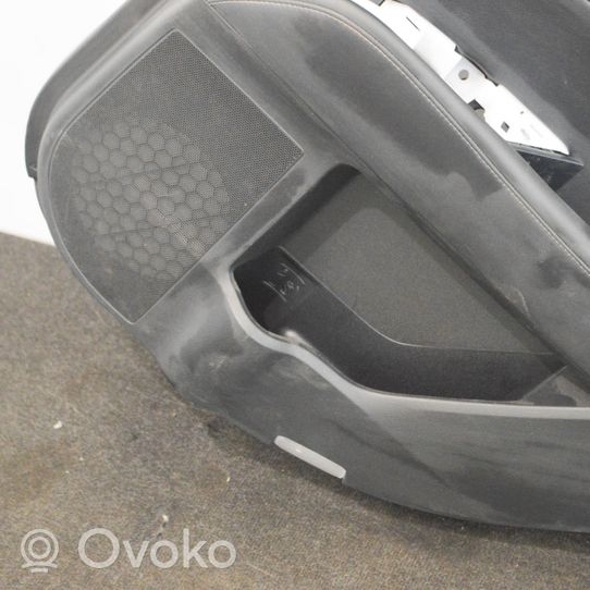 Lexus RX 330 - 350 - 400H Boczki / Poszycie drzwi tylnych 6777548040