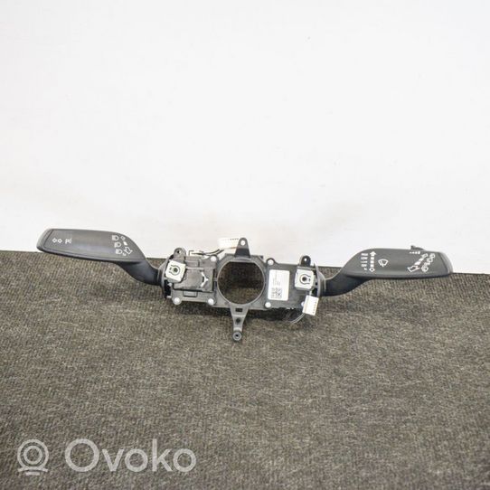 Audi Q3 8U Pyyhkimen/suuntavilkun vipukytkin 8X0953521B