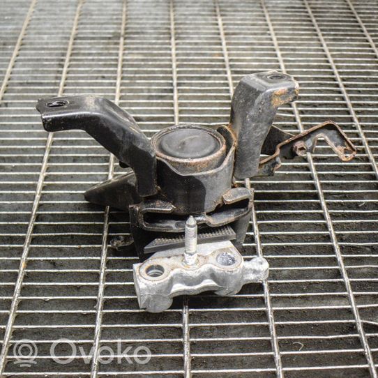 Toyota Prius (XW30) Engine mount bracket 