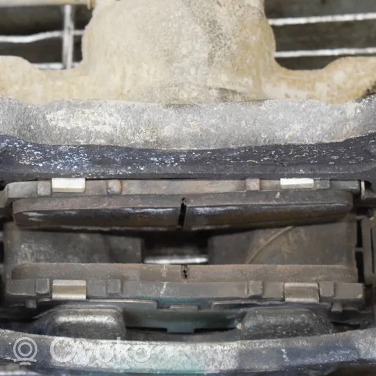 Mitsubishi L200 Caliper de freno delantero 