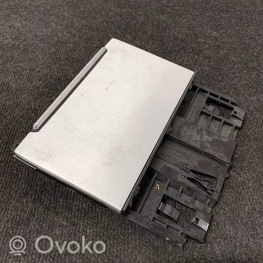 Audi A7 S7 4G Peleninė panelėje 4G08632734PK