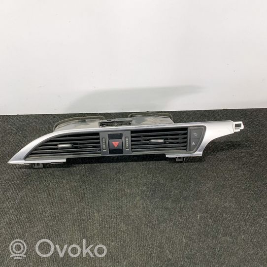 Audi A7 S7 4G Lango oro grotelės 4G1820951F6PS