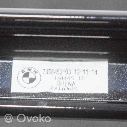 BMW 2 F22 F23 Etuoven lasin muotolista 7358452