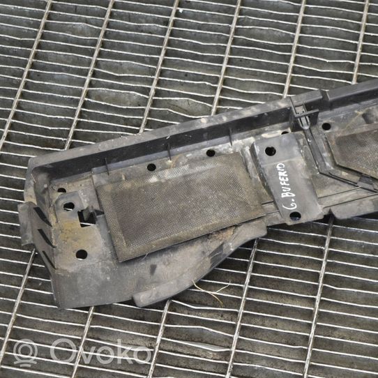 Lexus NX Protezione inferiore del serbatoio del carburante 5762778030