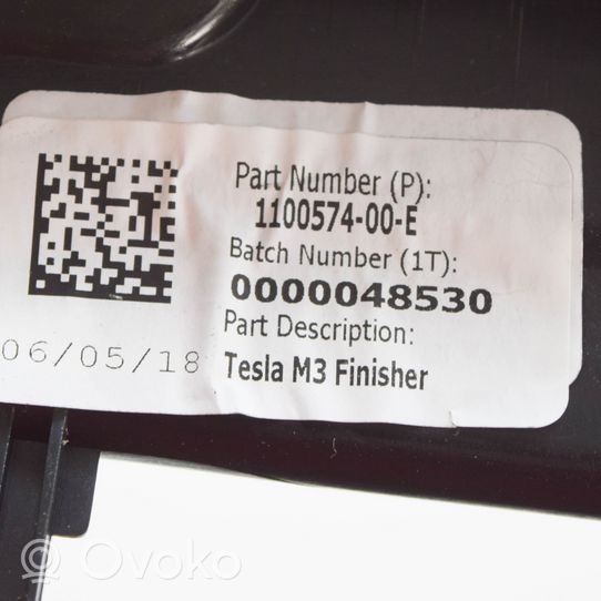 Tesla Model 3 Altra parte interiore 110057400E
