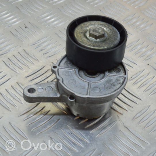 Audi Q2 - Napinacz paska alternatora 04L903315