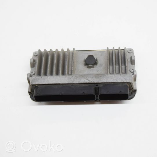 Toyota Prius (XW50) Sterownik / Moduł ECU 2120009760