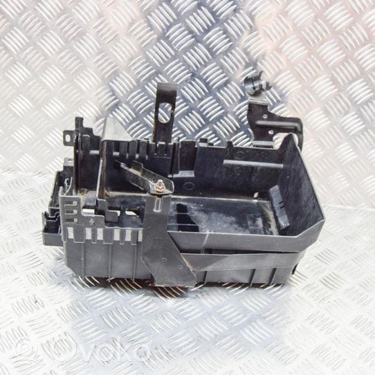 Opel Zafira C Support boîte de batterie 13354420