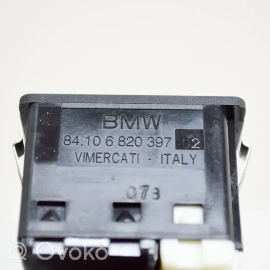 BMW X2 F39 Gniazdo / Złącze USB 6820397