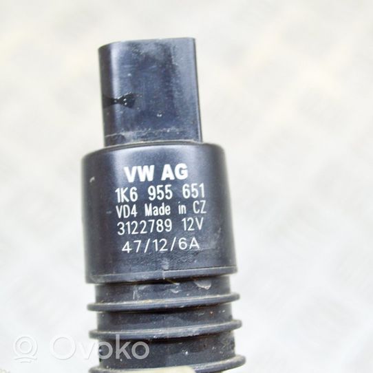 Volkswagen Touareg II Pompe de lave-glace de pare-brise 1K6955651