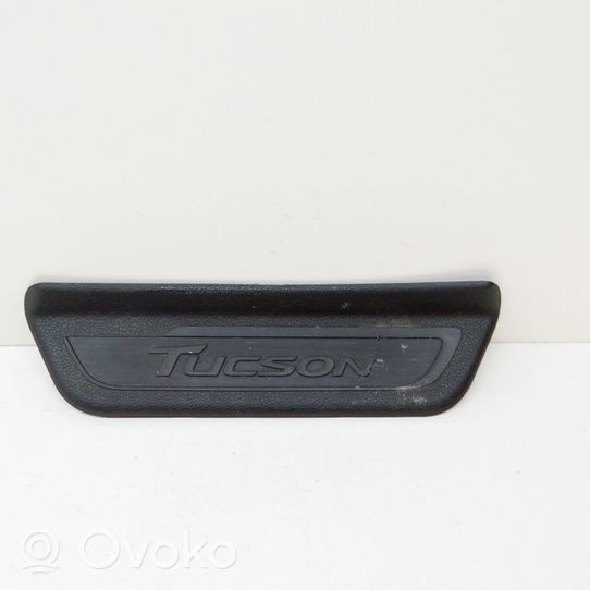 Hyundai Tucson TL Garniture de marche-pieds arrière 85878D7000