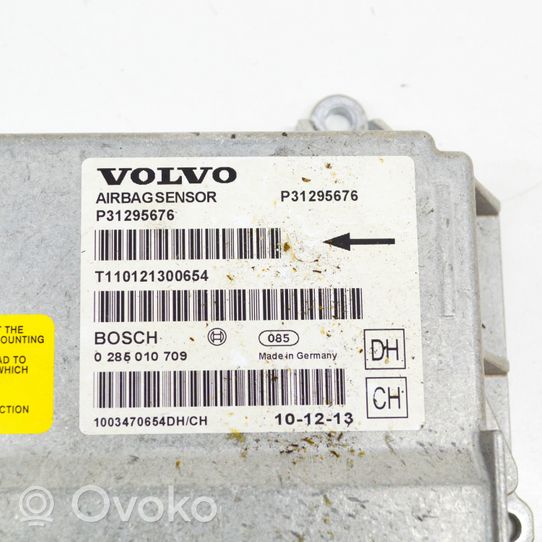 Volvo XC70 Sterownik / Moduł Airbag 0285010709