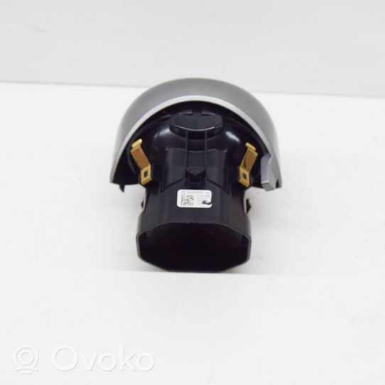 Mercedes-Benz C W205 Lango oro grotelės A2058304400