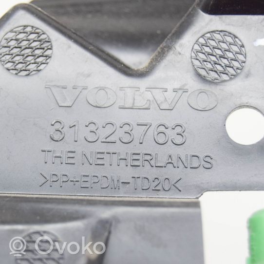 Volvo XC60 Staffa angolare del supporto di montaggio del paraurti 31323763