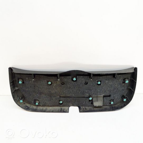 Toyota Prius (NHW20) Garniture de hayon 6775047010