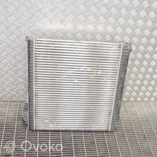 Land Rover Discovery 4 - LR4 Chłodnica powietrza doładowującego / Intercooler AH329L440AB