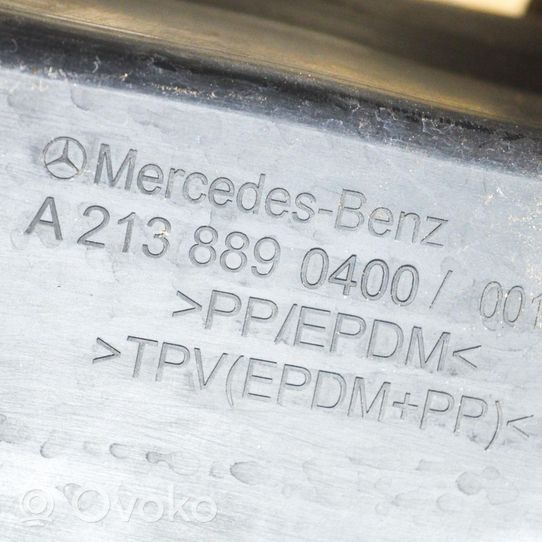 Mercedes-Benz E W213 Lokasuojan päätylista A2138890400