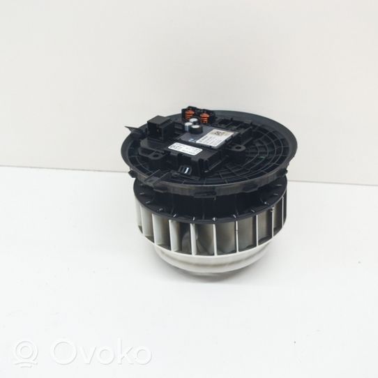 Mercedes-Benz E W213 Ventola riscaldamento/ventilatore abitacolo F011500093