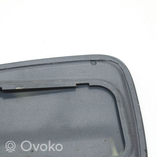 BMW 6 E63 E64 Tappo cornice del serbatoio 