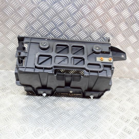 Maserati Quattroporte Support boîte de batterie 05112061AK