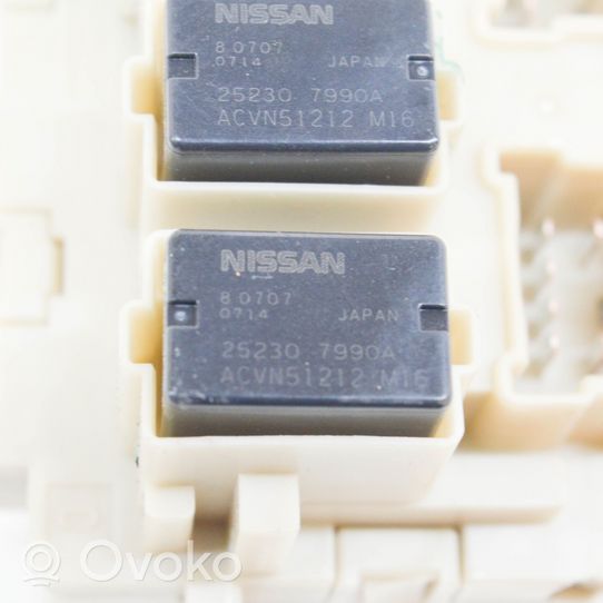 Nissan Qashqai Set scatola dei fusibili 252307990A