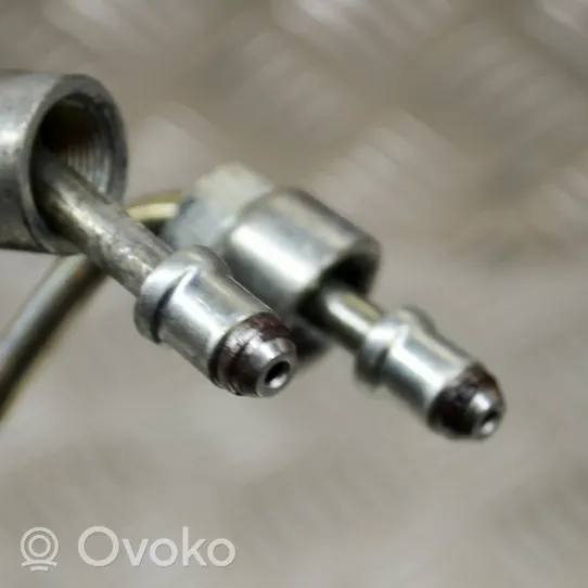 Volvo V60 Fuel line pipe 