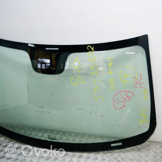 Dodge RAM Front windscreen/windshield window 43R000028