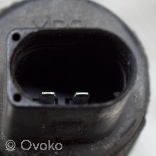 Audi A8 S8 D3 4E Pompe de lave-glace de pare-brise 