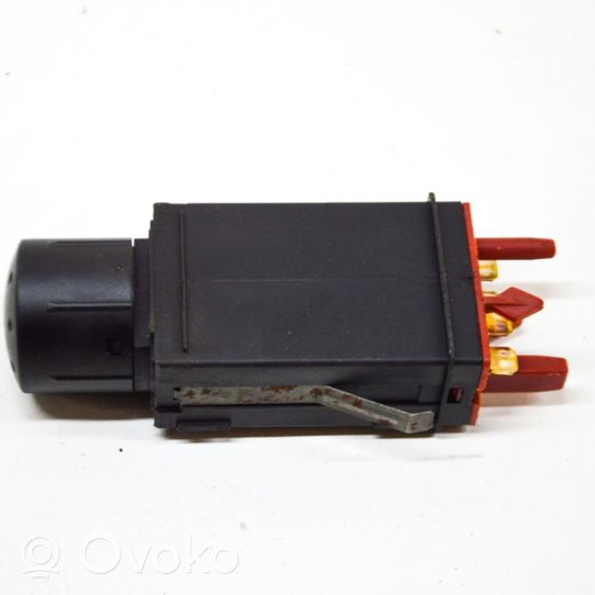 Audi TT Mk1 Przycisk / Włącznik ESP 8N0927134