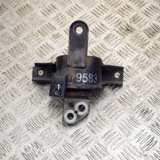 Chevrolet Spark Supporto di montaggio del motore 9583