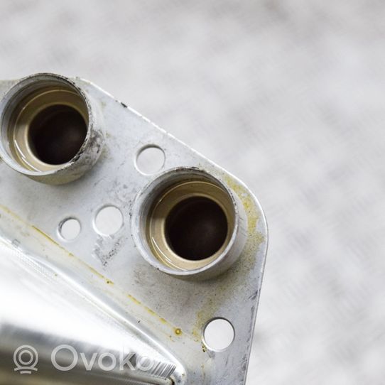 BMW 3 F30 F35 F31 Kita variklio skyriaus detalė FA360002