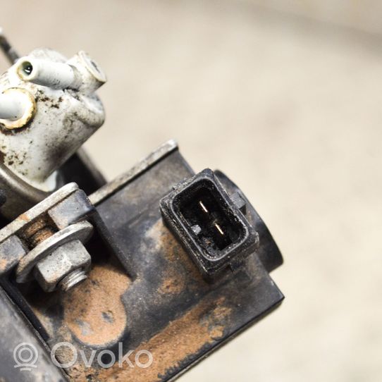 BMW 7 F01 F02 F03 F04 Valvola centrale del freno 7595374