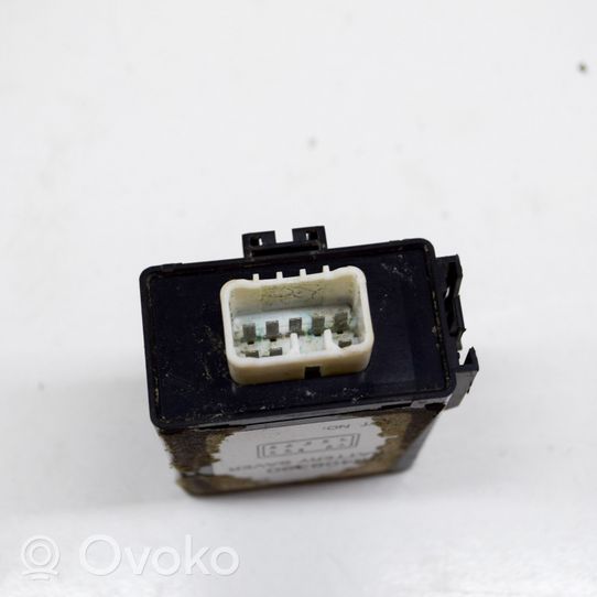 Chevrolet Nubira Hazard warning light relay 96408390