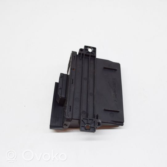 Audi A8 S8 D3 4E Modulo del convertitore di tensione/trasformatore F005S00073