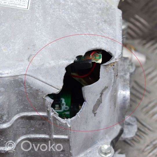 Toyota Yaris Voltage converter inverter G920152013