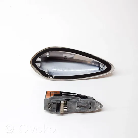 BMW 7 G11 G12 Antena (GPS antena) 92870611